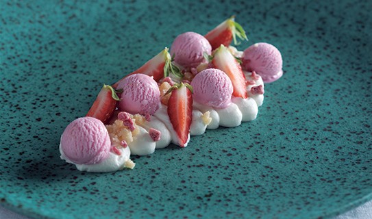 Strawberries & cream, ice cream version